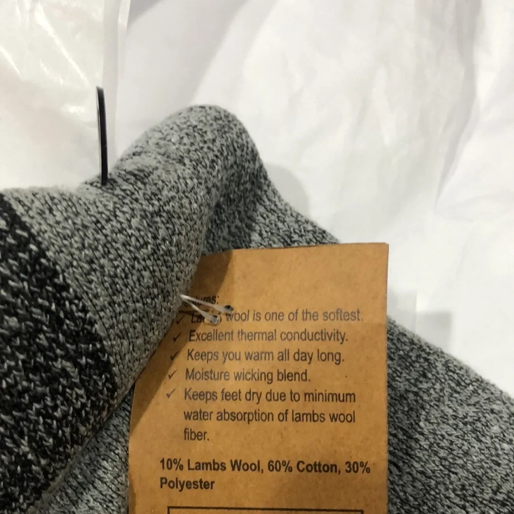 2pairs gray &‎ black lamb’s wool unisex socks fits size US 10-13 new